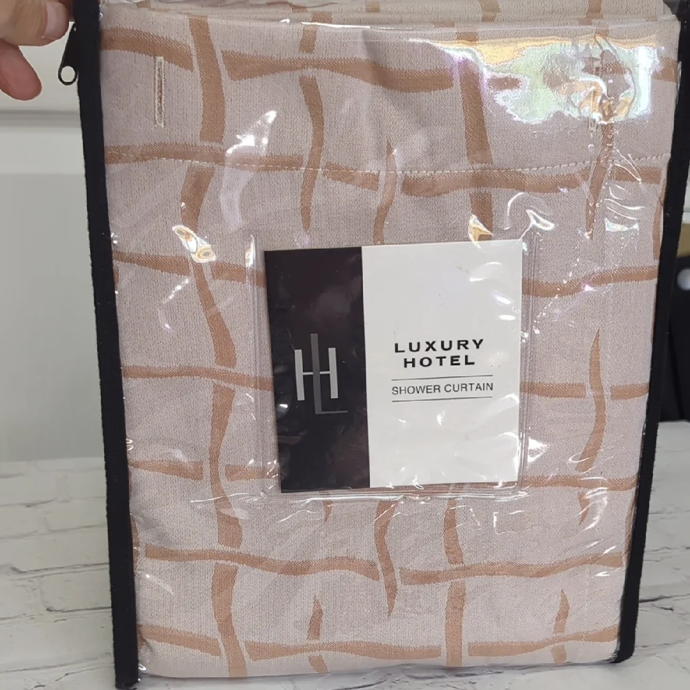 NWT Shower Curtain with Beige and Tan Geometric Design (72x72)